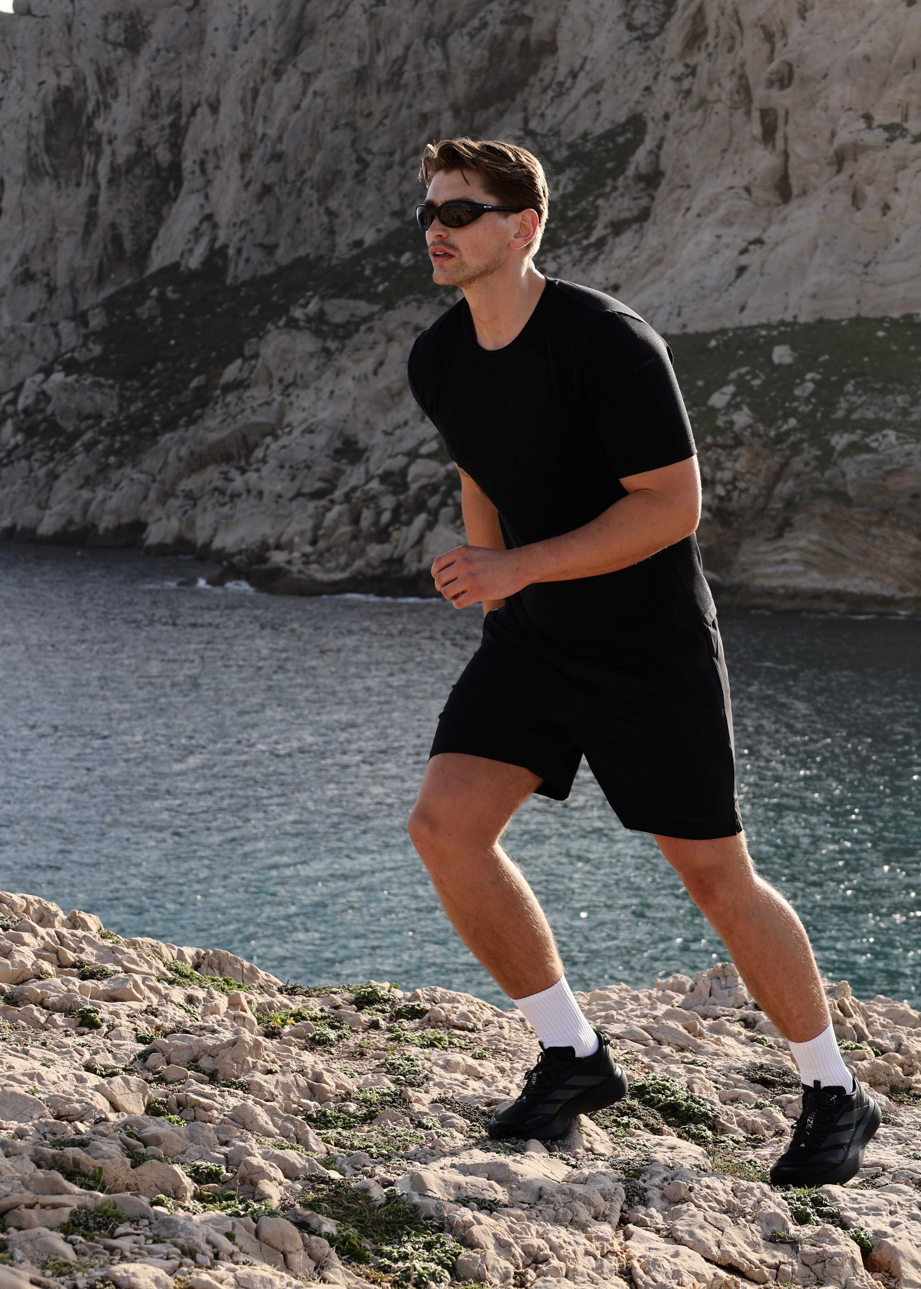 M. Seamlite® Tee - Black